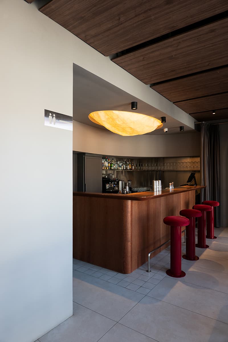 Лаконичный интерьер симферопольского бара площадью в 33 м² — проект Екатерины Саракула