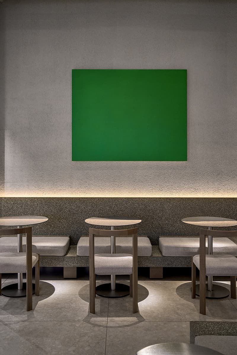 Лаймовый цвет и немного металла в интерьере компактного кафе — проект студии ZeWorkroom