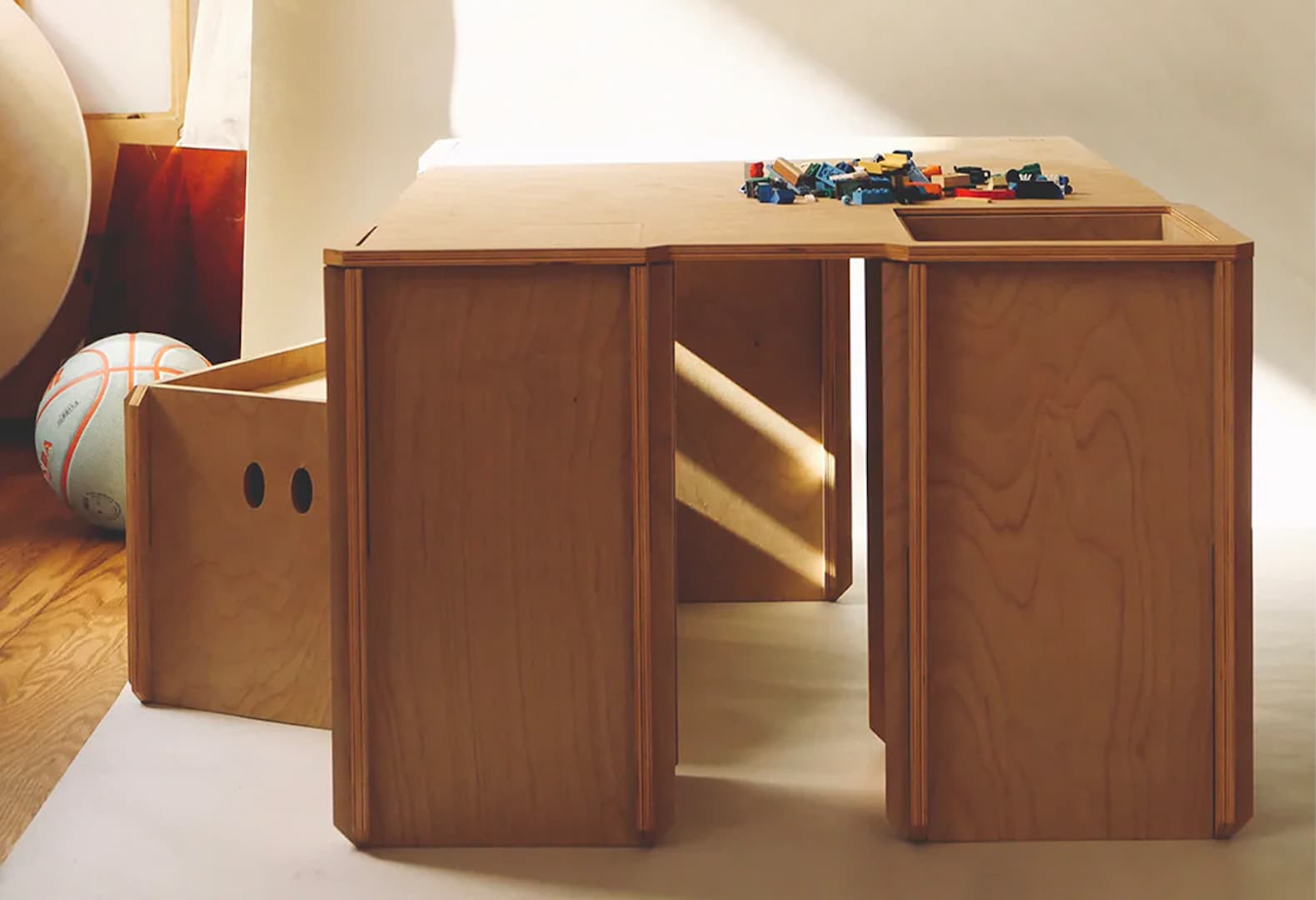10 лучших детских письменных столов: выбор редакции Design Mate