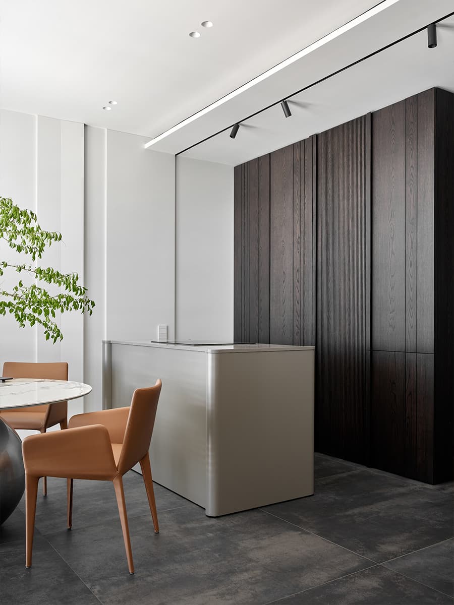 Лаконичный интерьер квартиры для семьи из Сибири — проект Анны Игнатенко