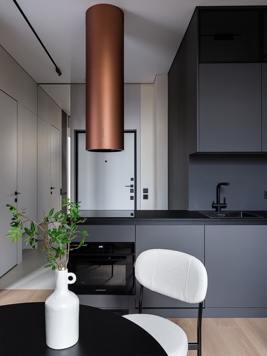 Выверенный и нарядный интерьер маленькой квартиры — проект Алёны Саволайниной