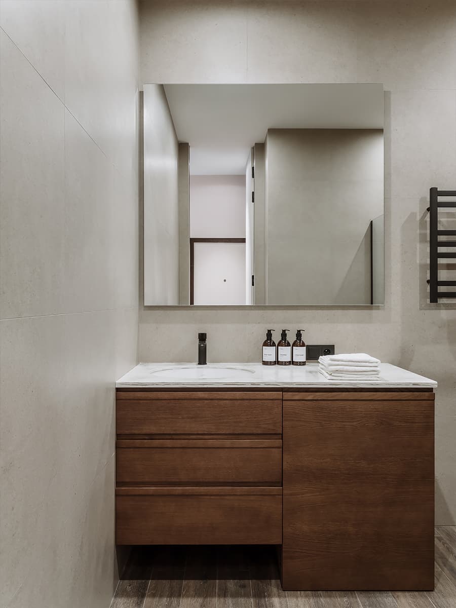 Обволакивающий интерьер квартиры для загородного отдыха — проект студии Елизаветы Ляпиной