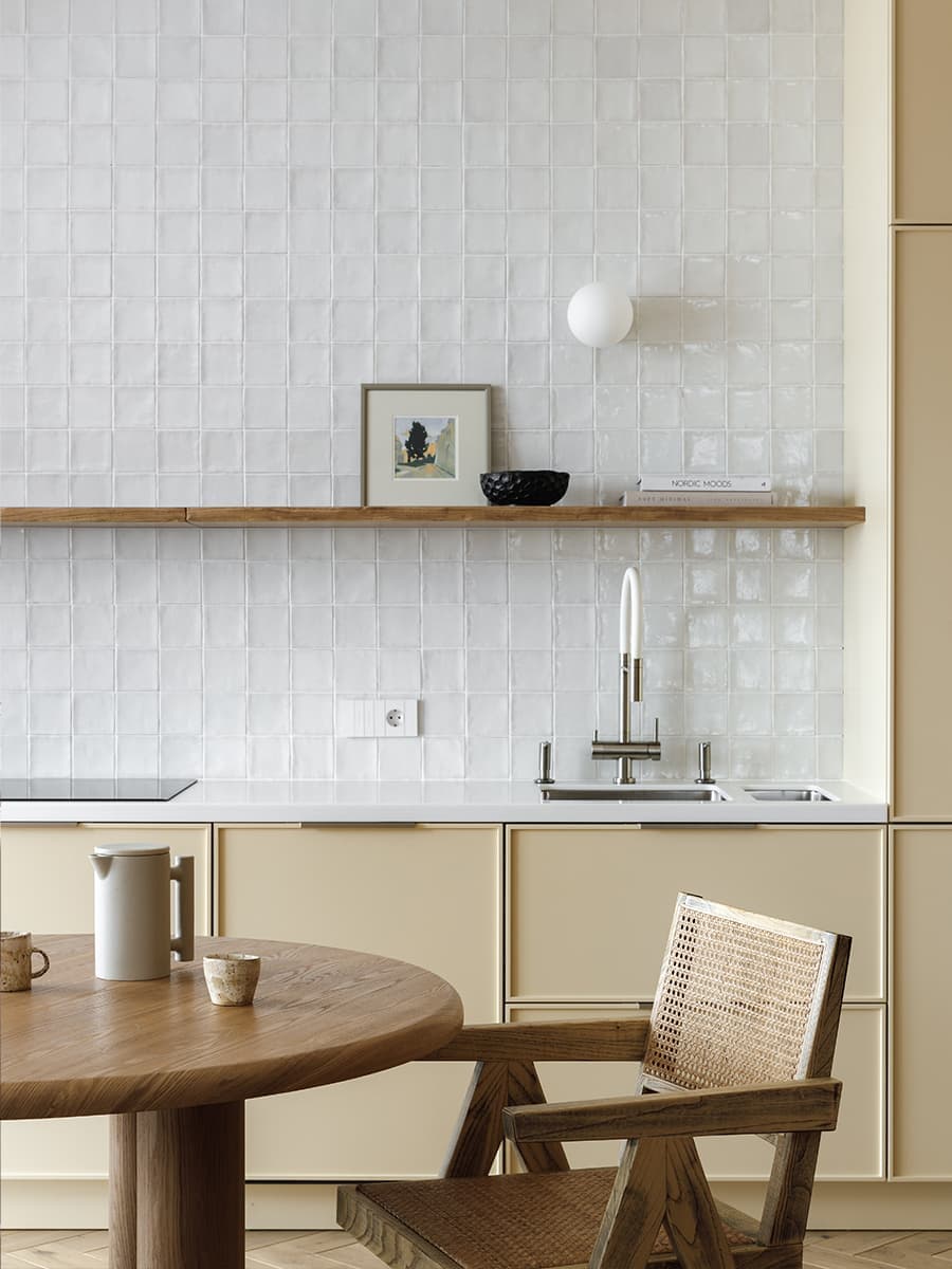 Теплые сдержанные оттенки в интерьере квартиры для дружной семьи — проект Starikova.Architects