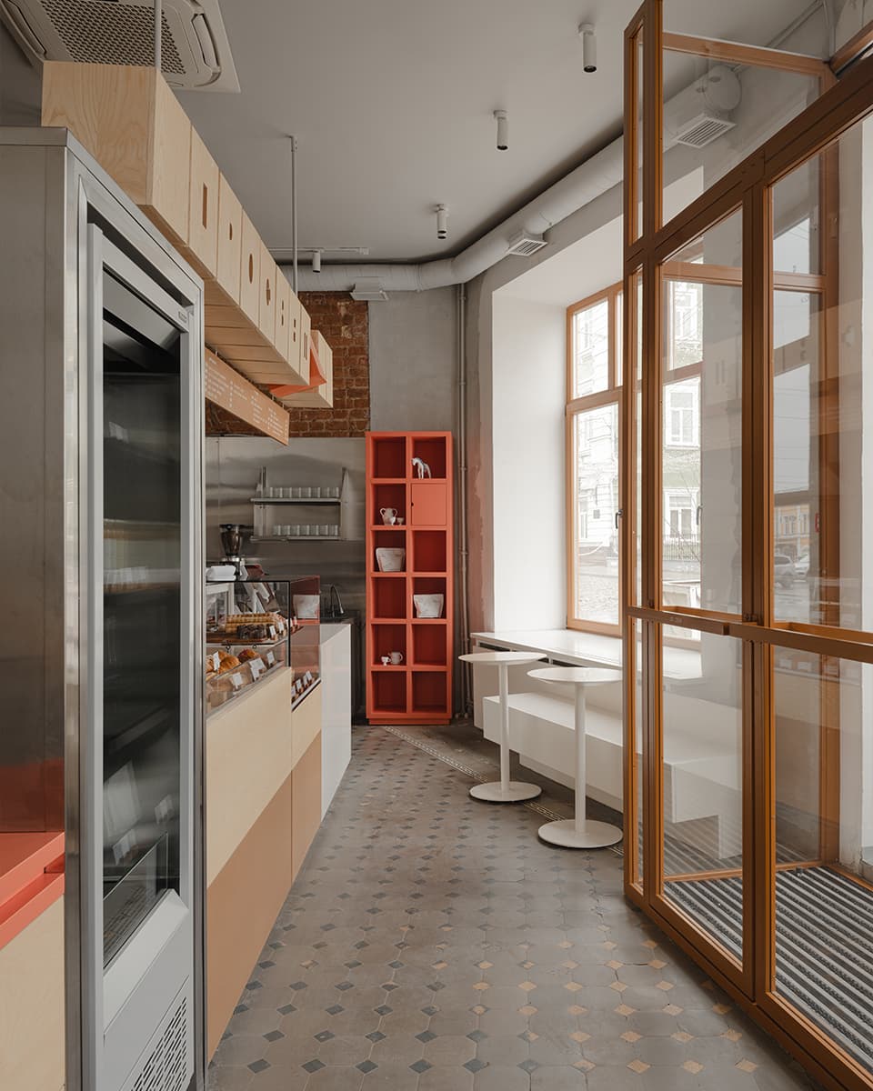 Небанальная трактовка «русского стиля» в интерьере кафе «Просвет» — проект KIDZ