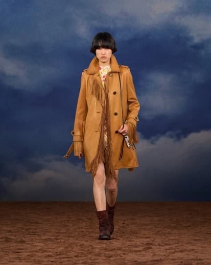 Диалог неба и земли на показе Burberry