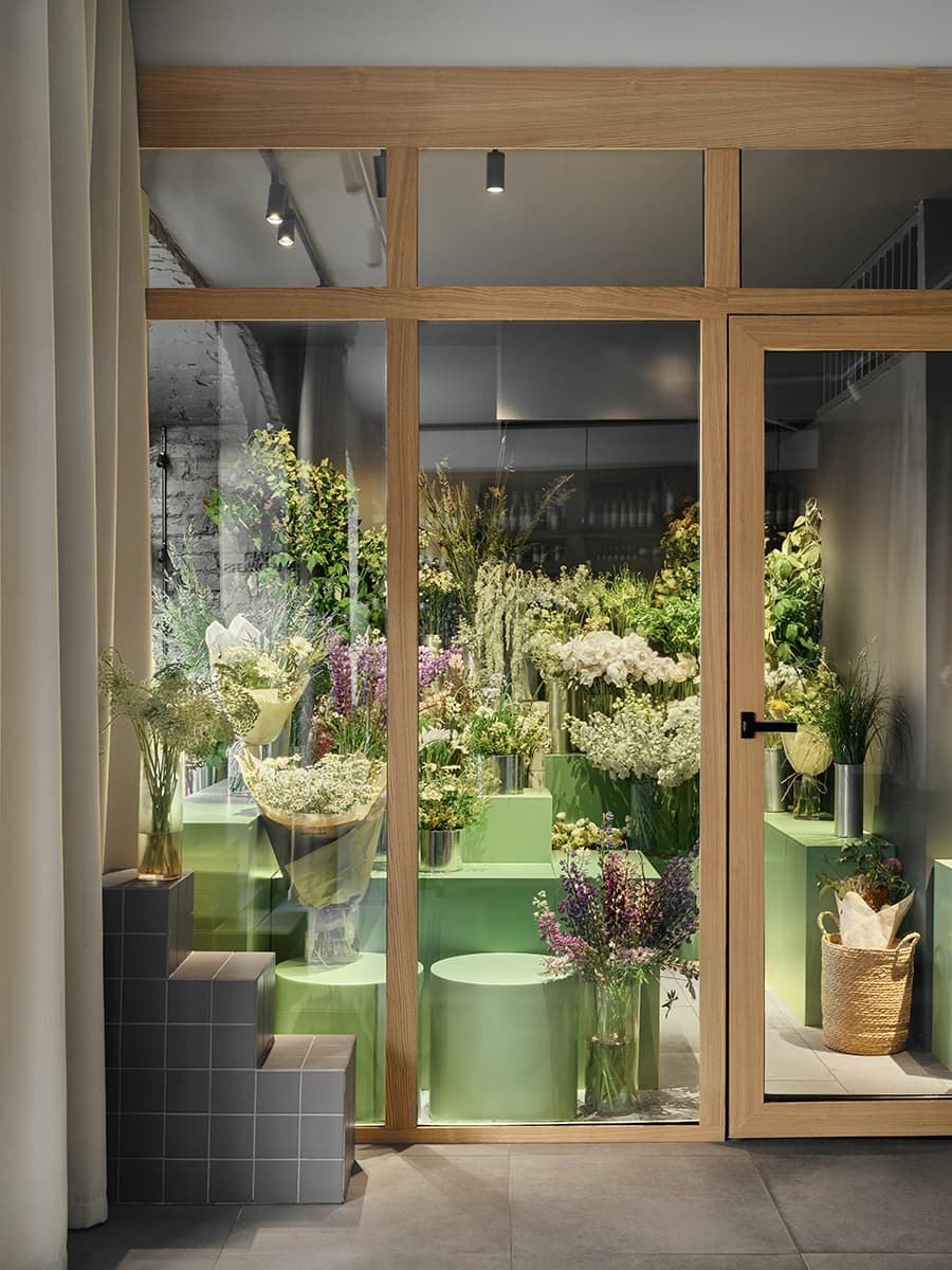 Небанальная трактовка «русского стиля» в интерьере кафе «Просвет» — проект KIDZ