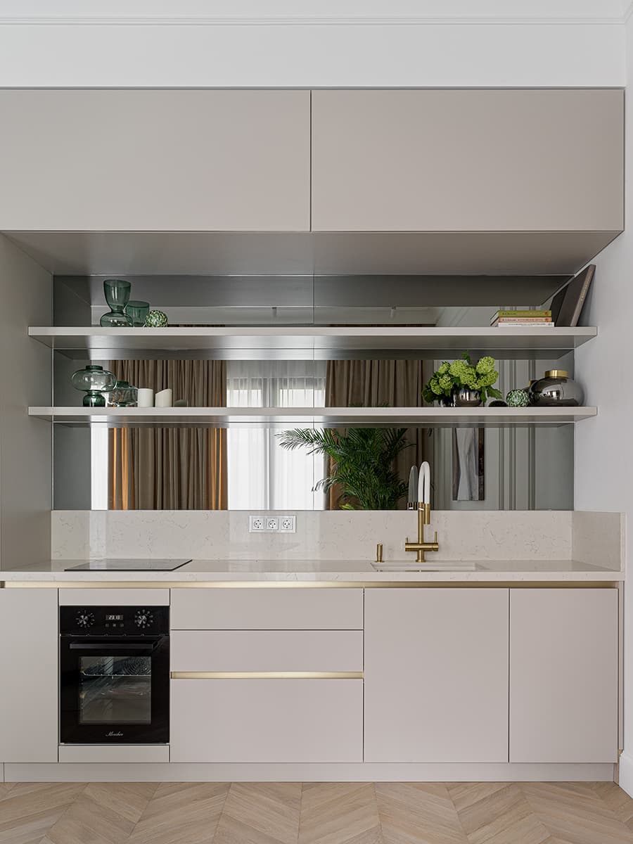 Интерьер инвестиционной квартиры в неоклассическом стиле — проект Victoria Vlasova Interiors