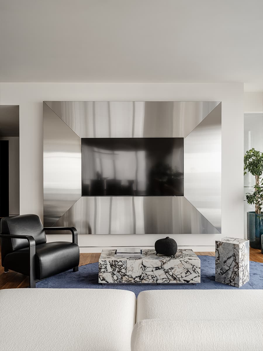 Элегантный интерьер квартиры в небоскребе — проект Юлии Даниловой-Нитусовой