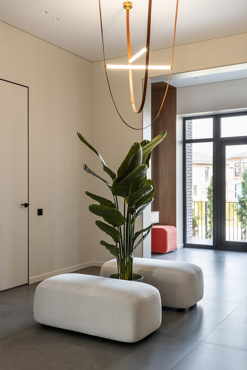 Сдержанный интерьер загородного дома на продажу — проект Buro2D