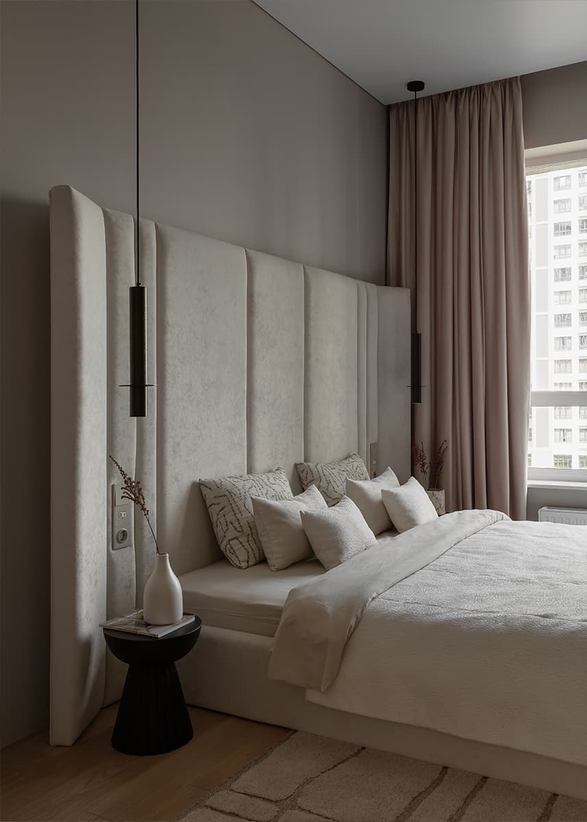 Игра контрастов в интерьере квартиры для семьи с питомцем — проект студии QBuro Interiors