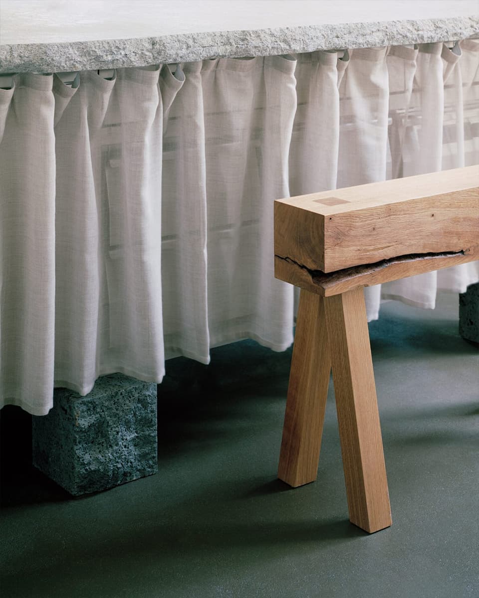 Интерьер британского паба на стыке трех культур — проект Леопольда Банкини