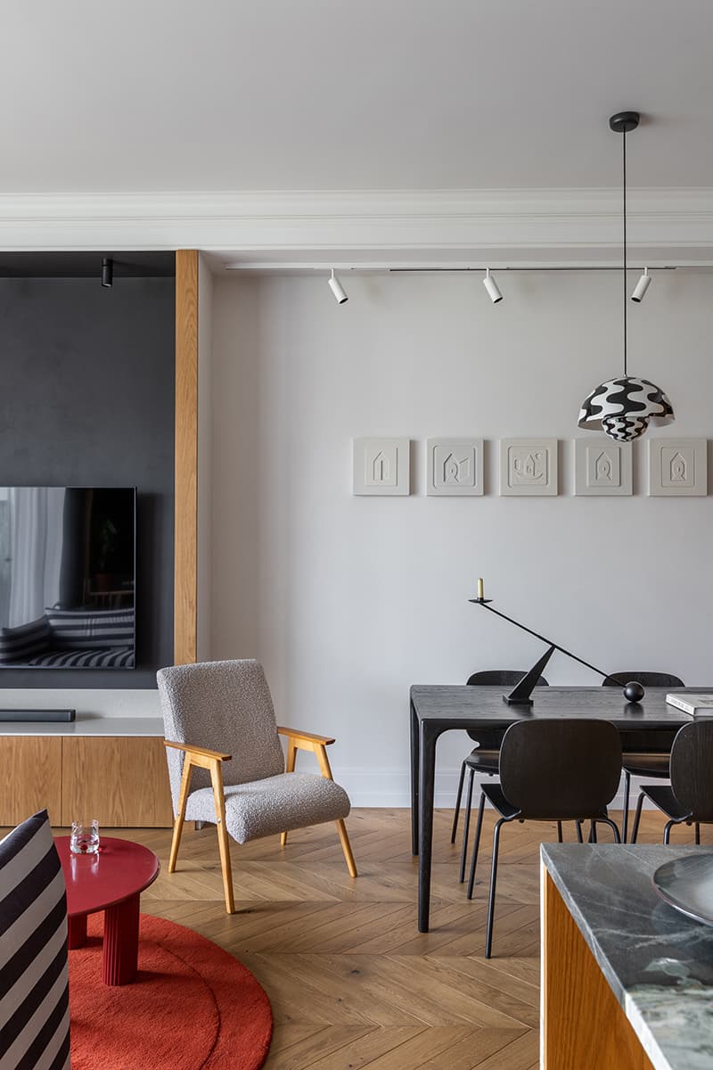 Красочный интерьер таунхауса для семьи дизайнера — проект студии Deconova