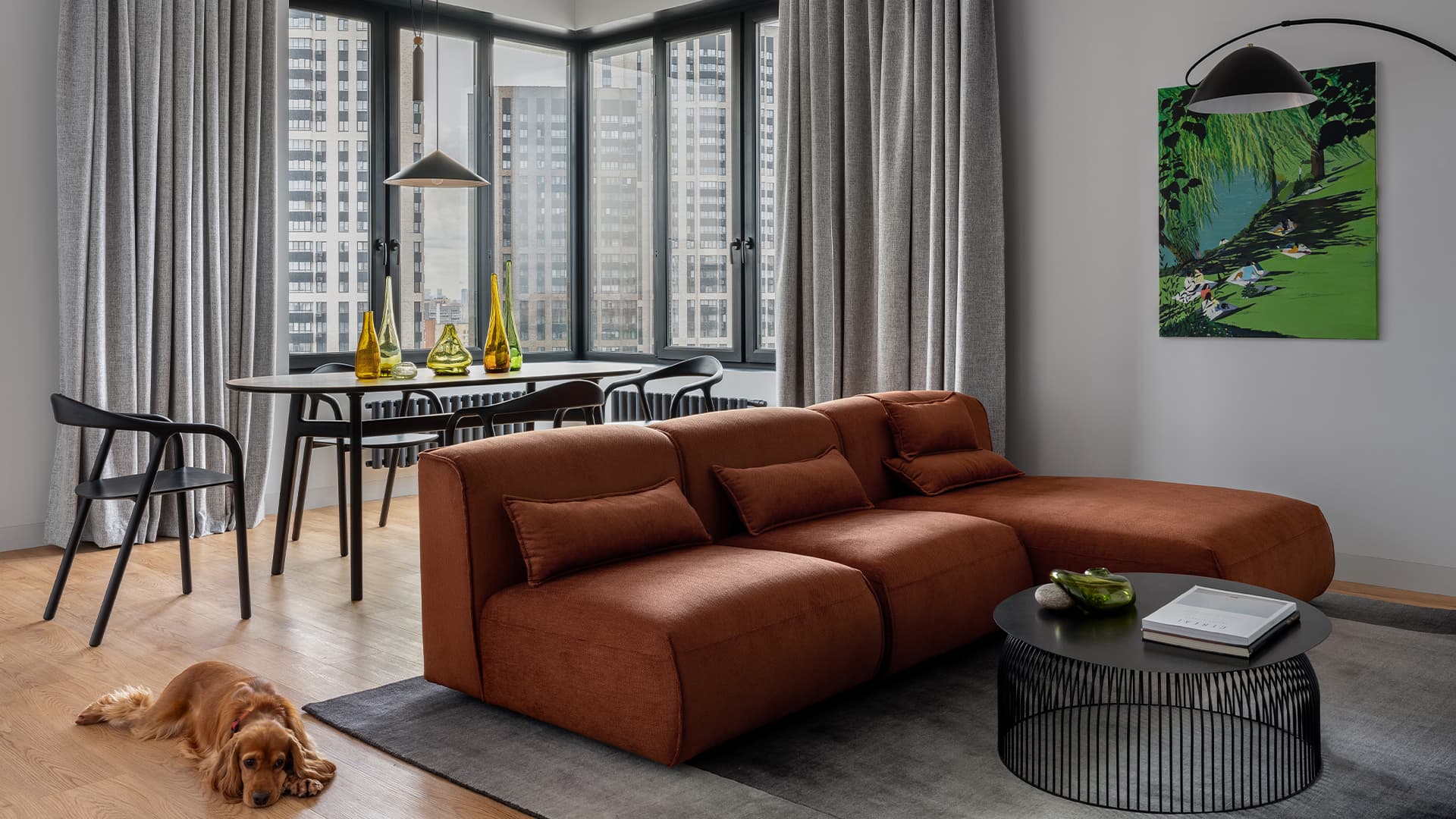 Необычные изумрудные стеклоблоки в интерьере семейной квартиры — проект Екатерины Шевелевой Необычные изумрудные стеклоблоки в интерьере семейной квартиры — проект Екатерины Шевелевой