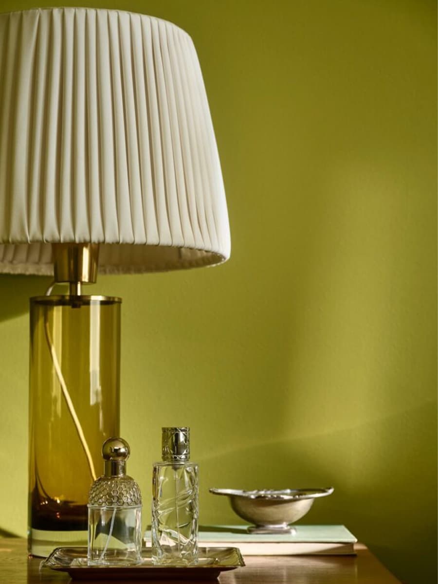 Silhouette AF-655. Benjamin Moore