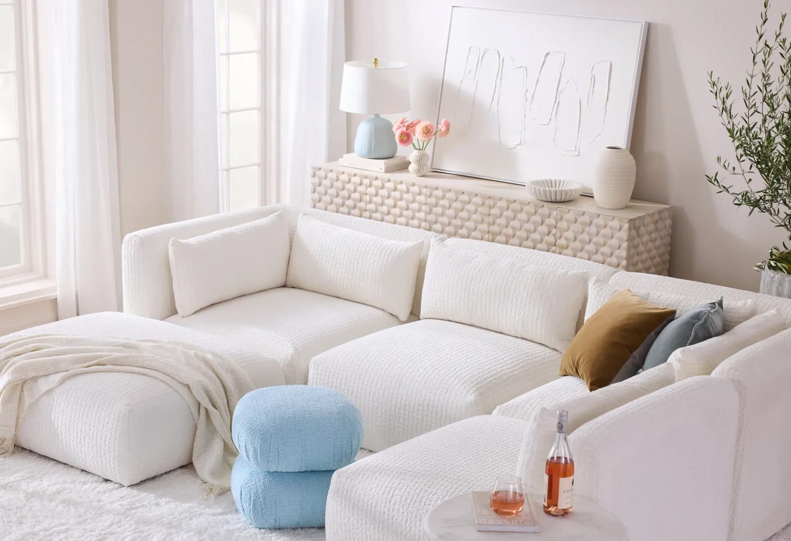 Cloud Dancer. Pantone