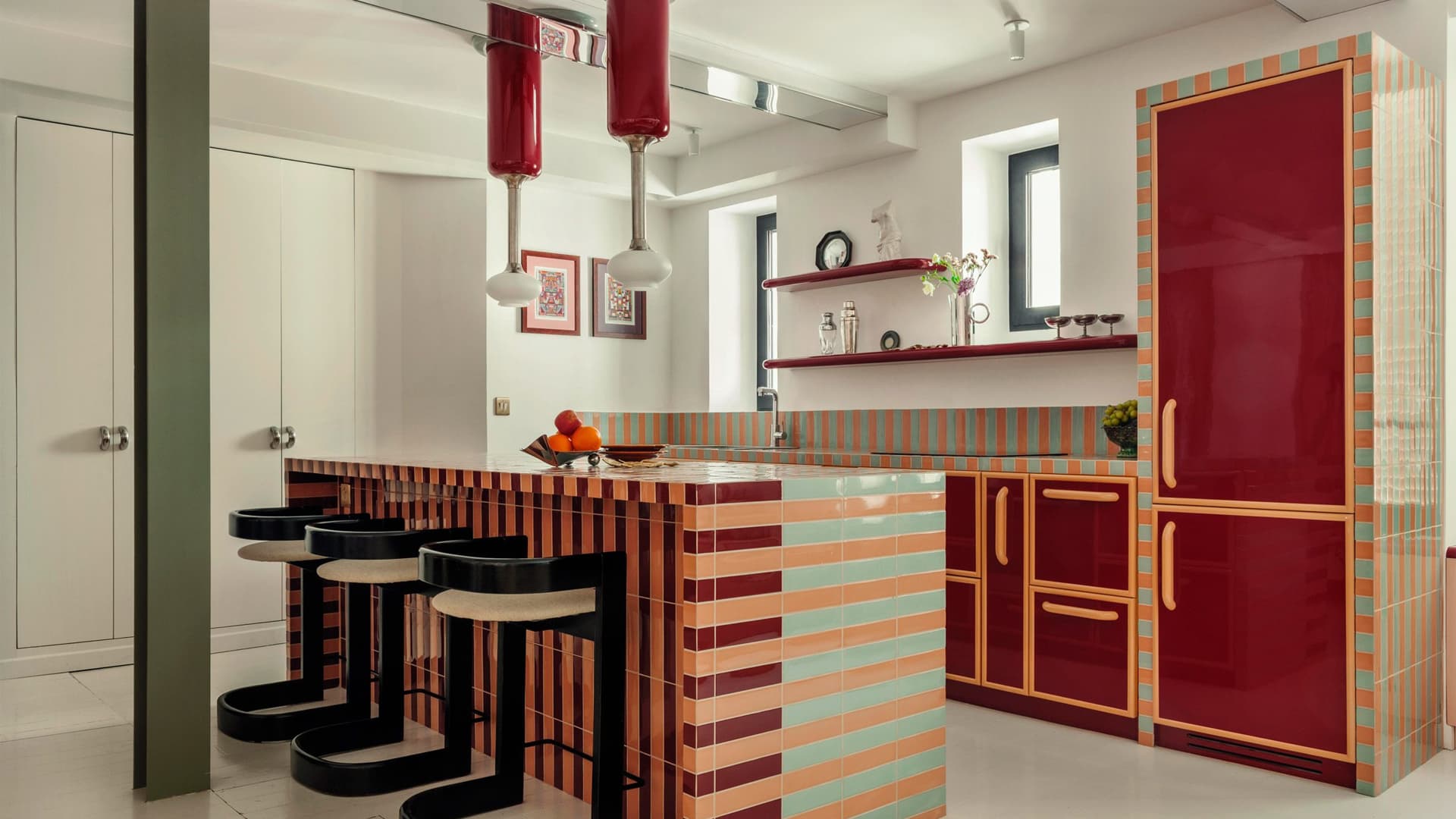 10 интерьеров с кухнями из необычных материалов 10 интерьеров с кухнями из необычных материалов