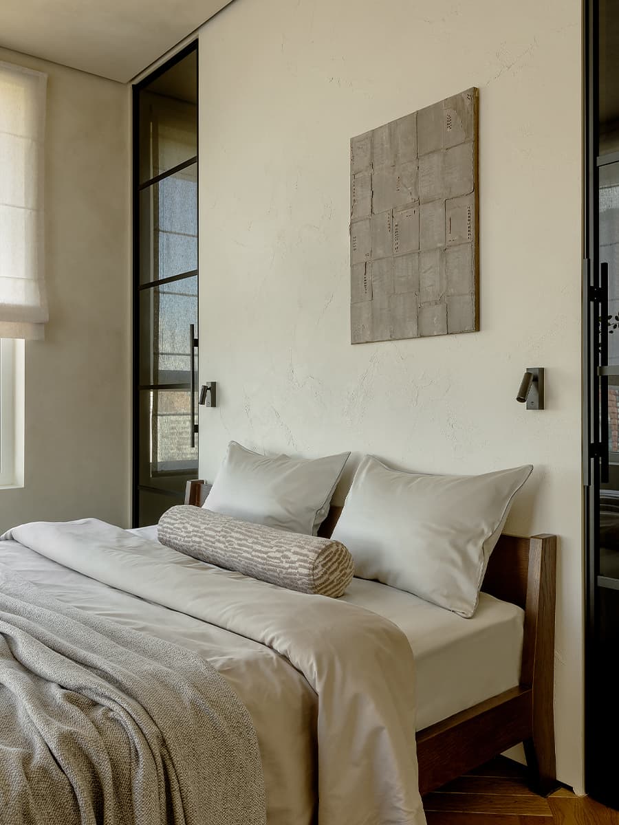 Кирпичная кладка и бетон в интерьере квартиры для молодой пары — проект Анастасии Петуховой