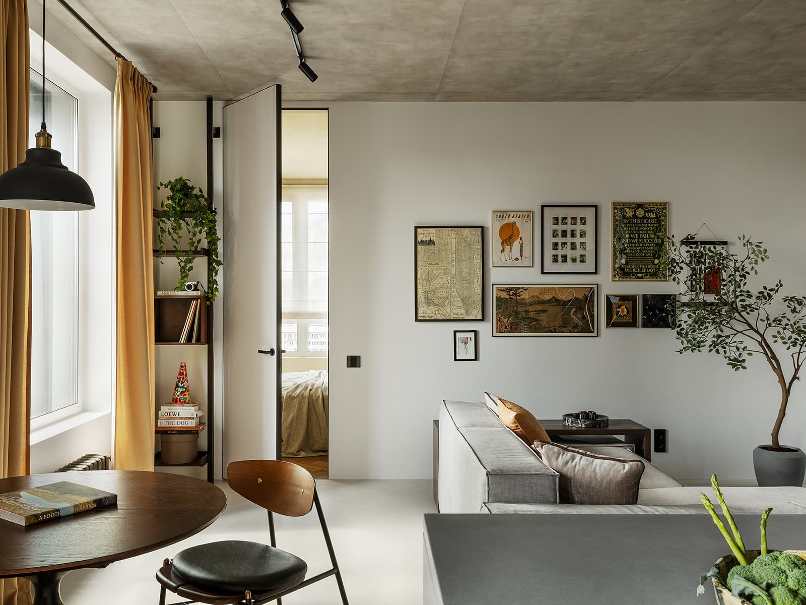 Кирпичная кладка и бетон в интерьере квартиры для молодой пары — проект Анастасии Петуховой