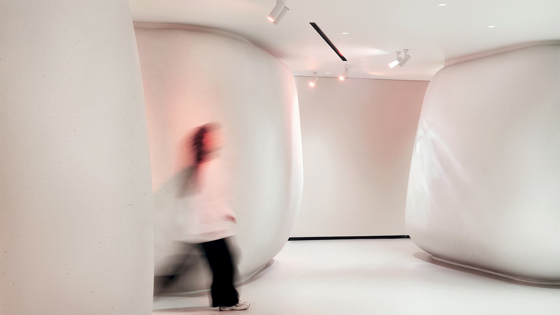 Футуристичный интерьер центра биохакинга в Санкт-Петербурге — проект DA bureau