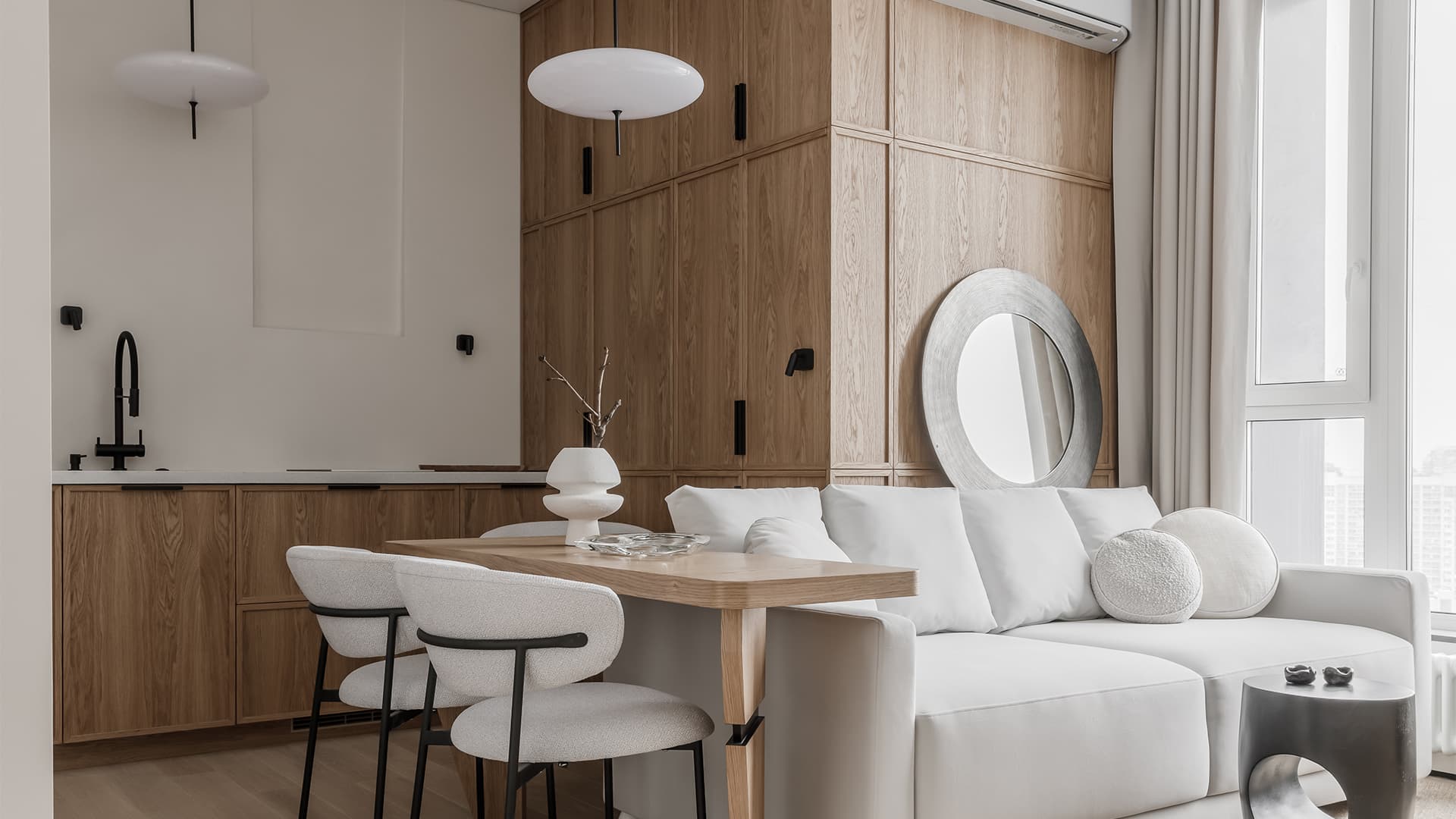 Светлый интерьер небольшой квартиры для студента-хоккеиста — проект Аллы Кроль Светлый интерьер небольшой квартиры для студента-хоккеиста — проект Аллы Кроль