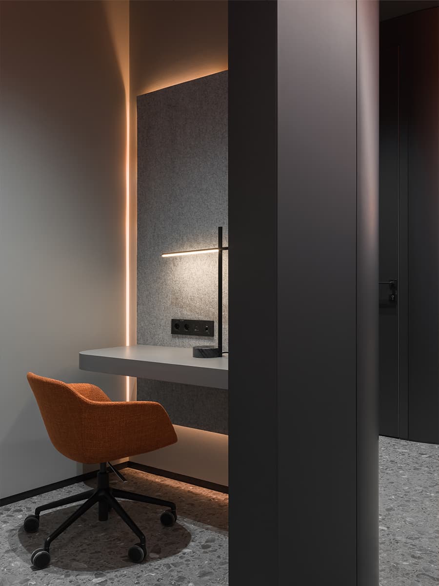Контрасты и динамичный свет в интерьере технологичного офиса — проект IND Studio