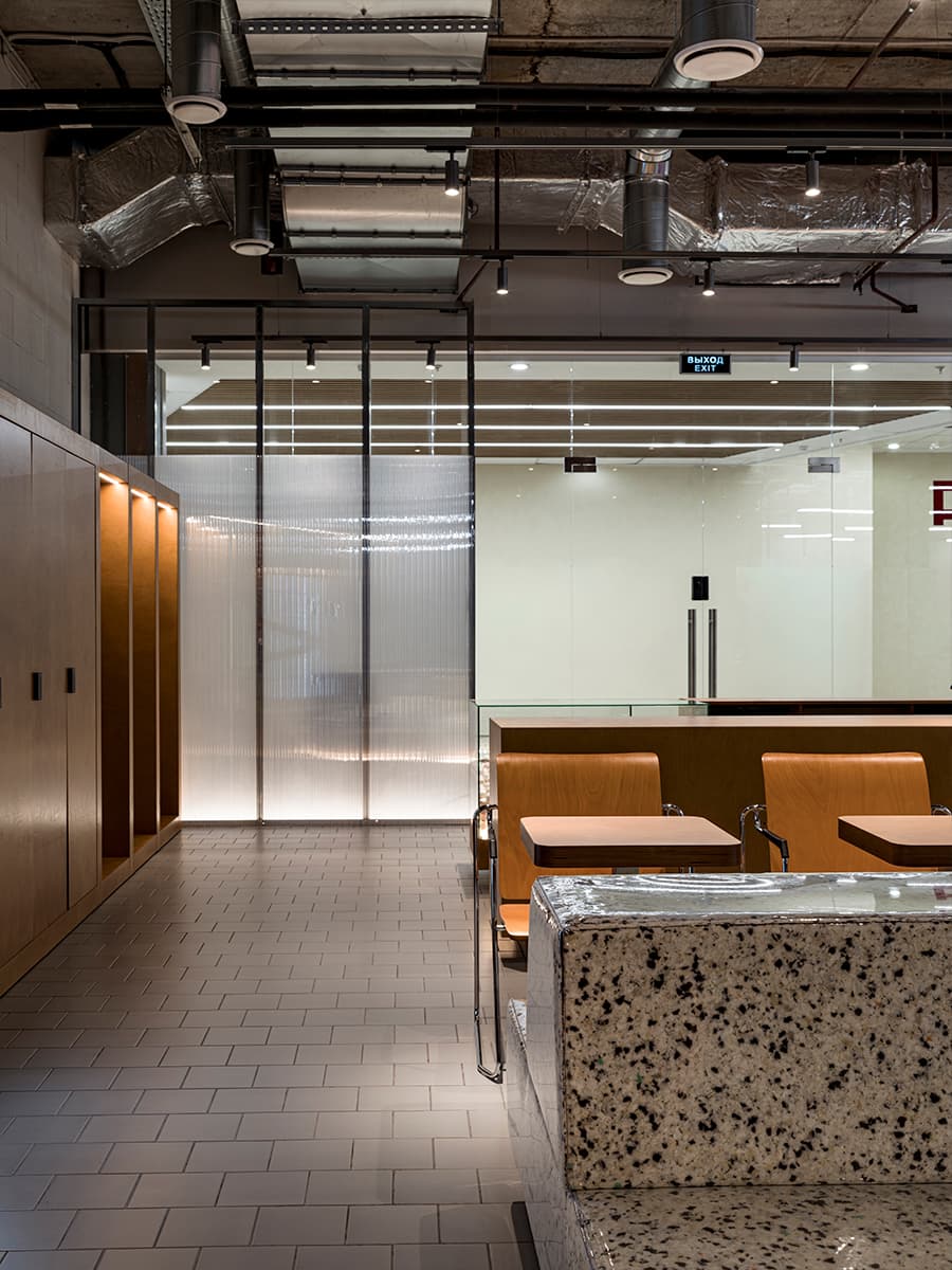 Выразительный интерьер московского клуба настольного тенниса — проект roomdesignburo