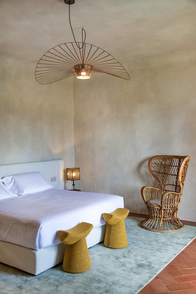 Динамичный интерьер итальянской винодельни — проект архитектурного бюро b-arch