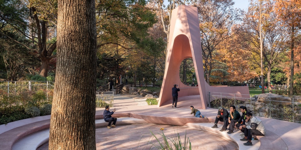 В Шанхае построили «мост счастья»