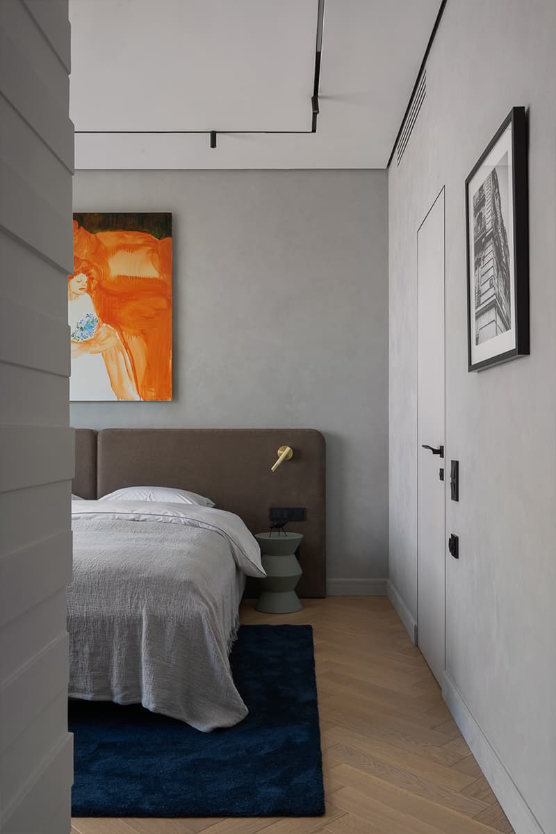 Акцентная кирпичная стена в интерьере «галерейной» квартиры — проект Дины Вафиной