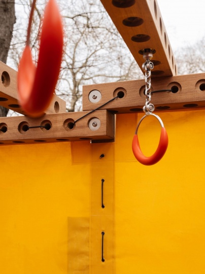 Playrise и OMMX спроектировали модульную детскую площадку