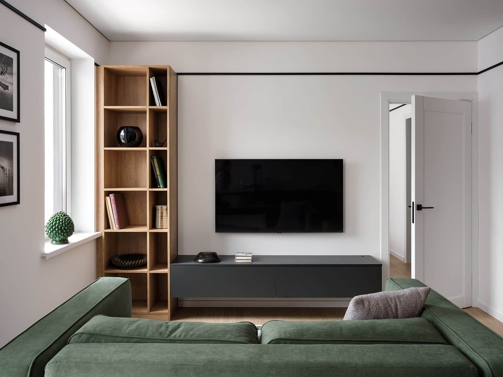 Графичные детали в светлом интерьере для молодой девушки — проект Маргариты Павелко