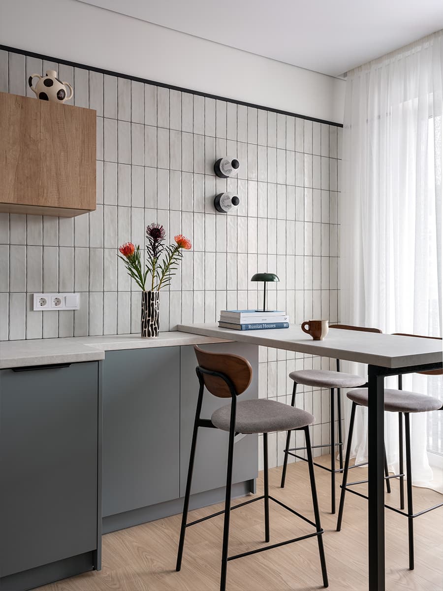 Графичные детали в светлом интерьере для молодой девушки — проект Маргариты Павелко