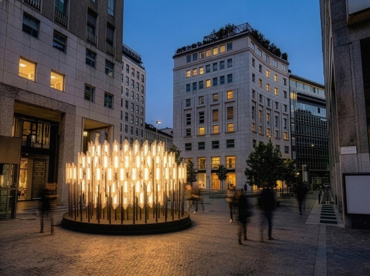 Ли Брум и BROKIS представят световую инсталляцию в Милане