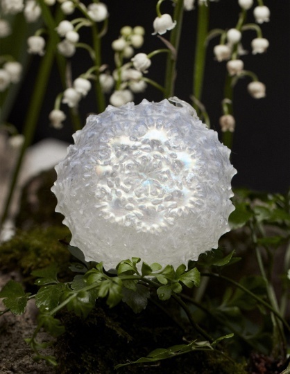 Объект Faux Flora помогает пчелам ориентироваться в загрязненных городах