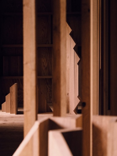 Жан-Гийом Матио создал деревянную мебель для Byredo