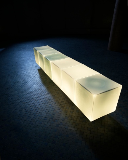 Студия 6:AM откроет выставку стекла в бассейне Piscina Romano