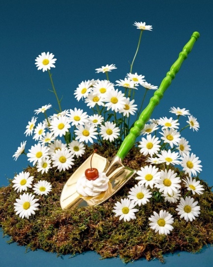 Seletti переосмыслил садовые и строительные инструменты