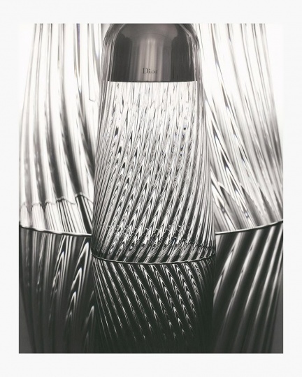 Ноэ Дюшофур-Лоранс создал лампу для Dior Maison