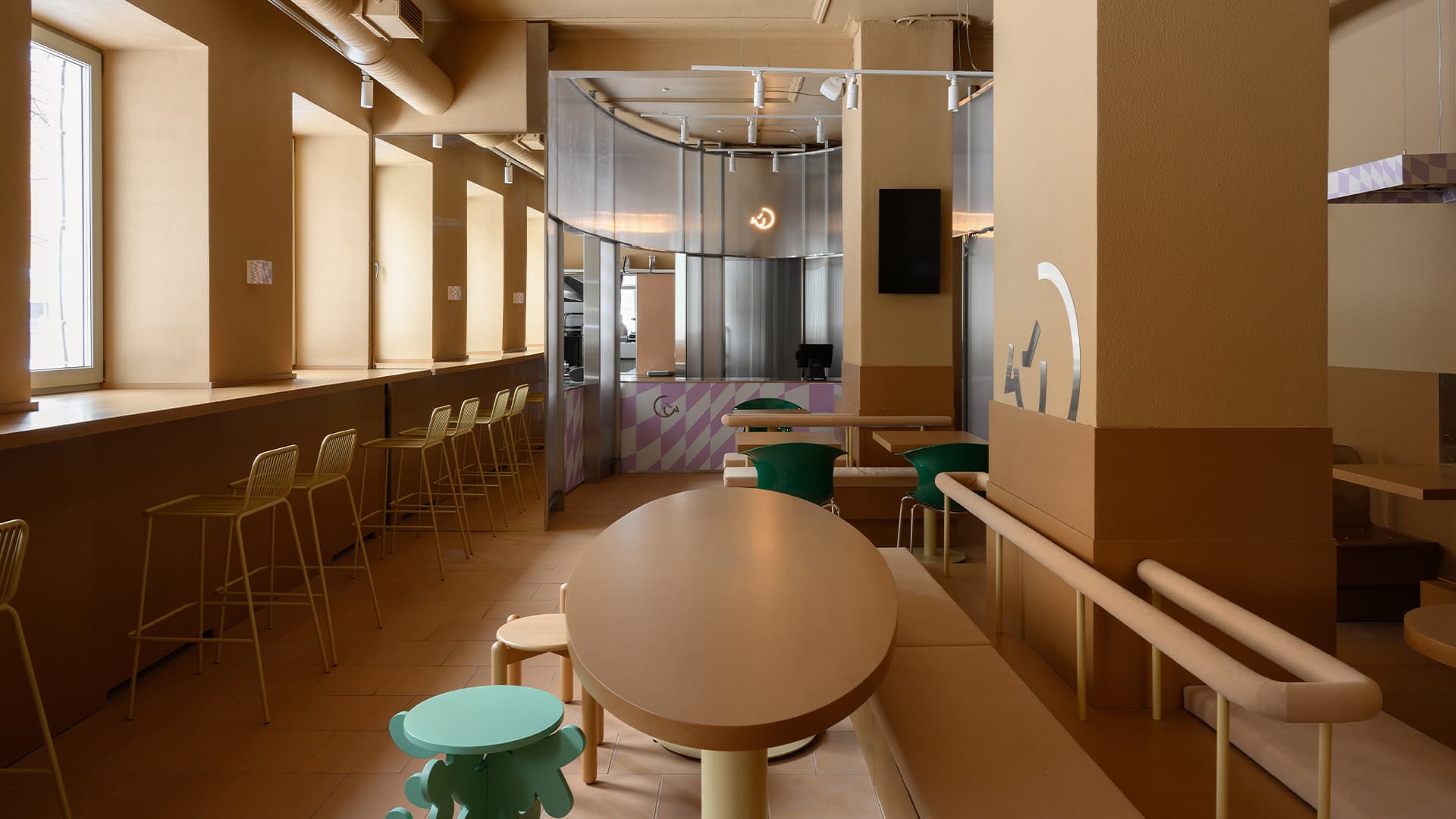 Камерный интерьер кафе здорового фастфуда — проект архитектурного бюро nomessprocess