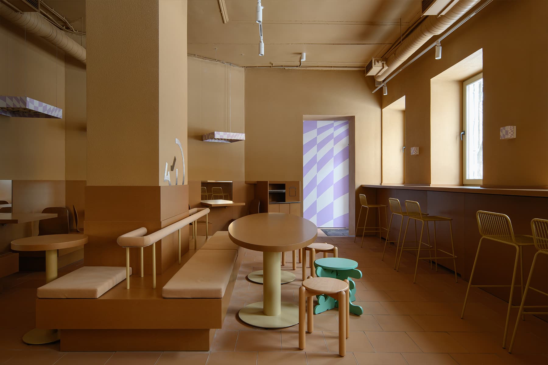 Камерный интерьер кафе здорового фастфуда — проект архитектурного бюро nomessprocess