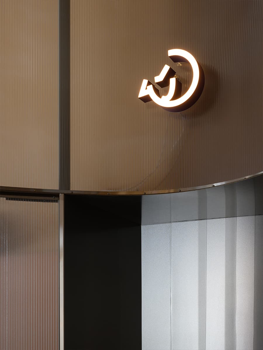 Камерный интерьер кафе здорового фастфуда — проект архитектурного бюро nomessprocess