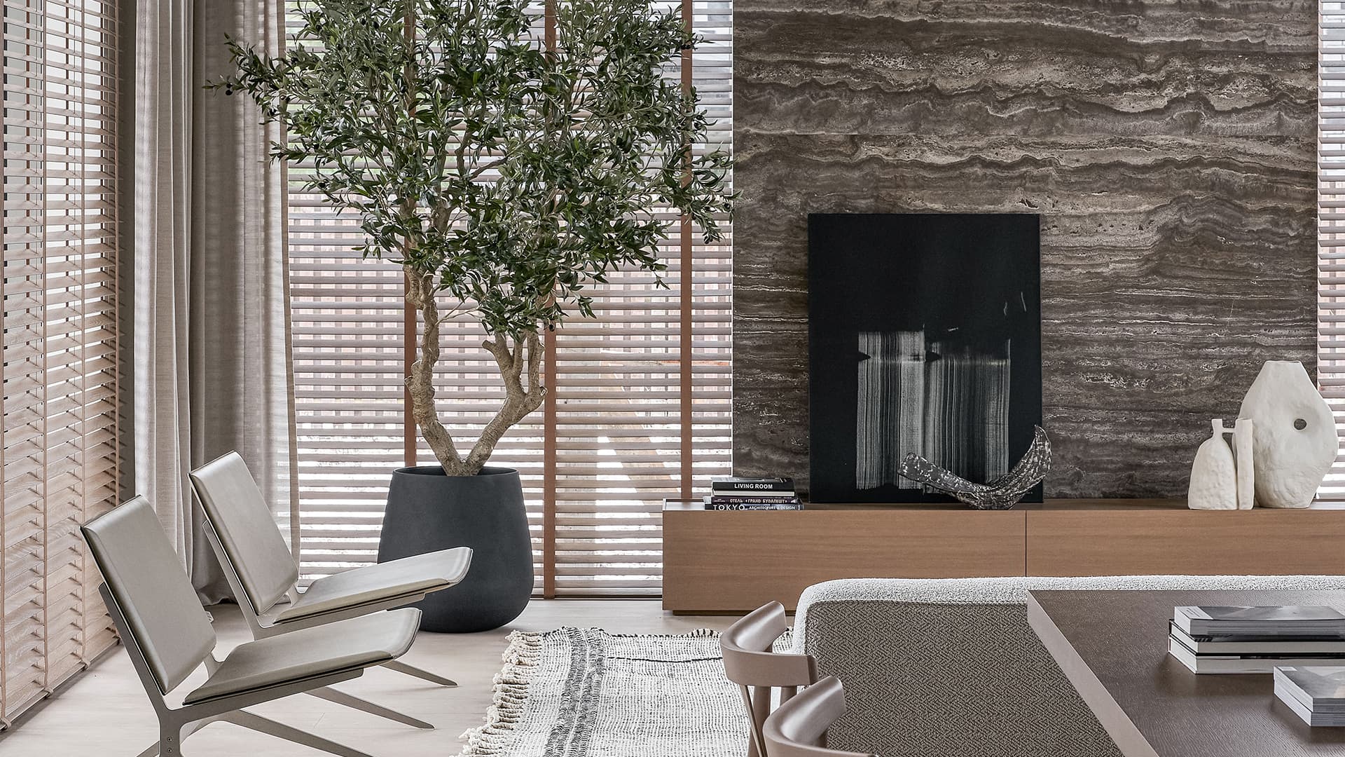 12 интерьеров с натуральным камнем в отделке