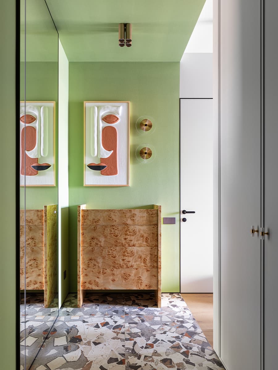 Нарядные оконные откосы в интерьере семейной квартиры — проект Ксении Степаненко