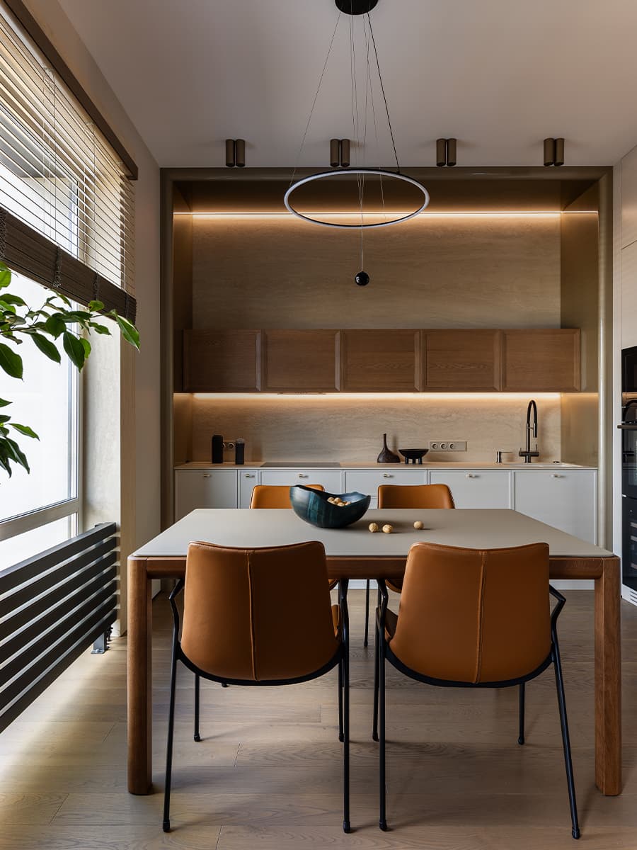 Нарядные оконные откосы в интерьере семейной квартиры — проект Ксении Степаненко