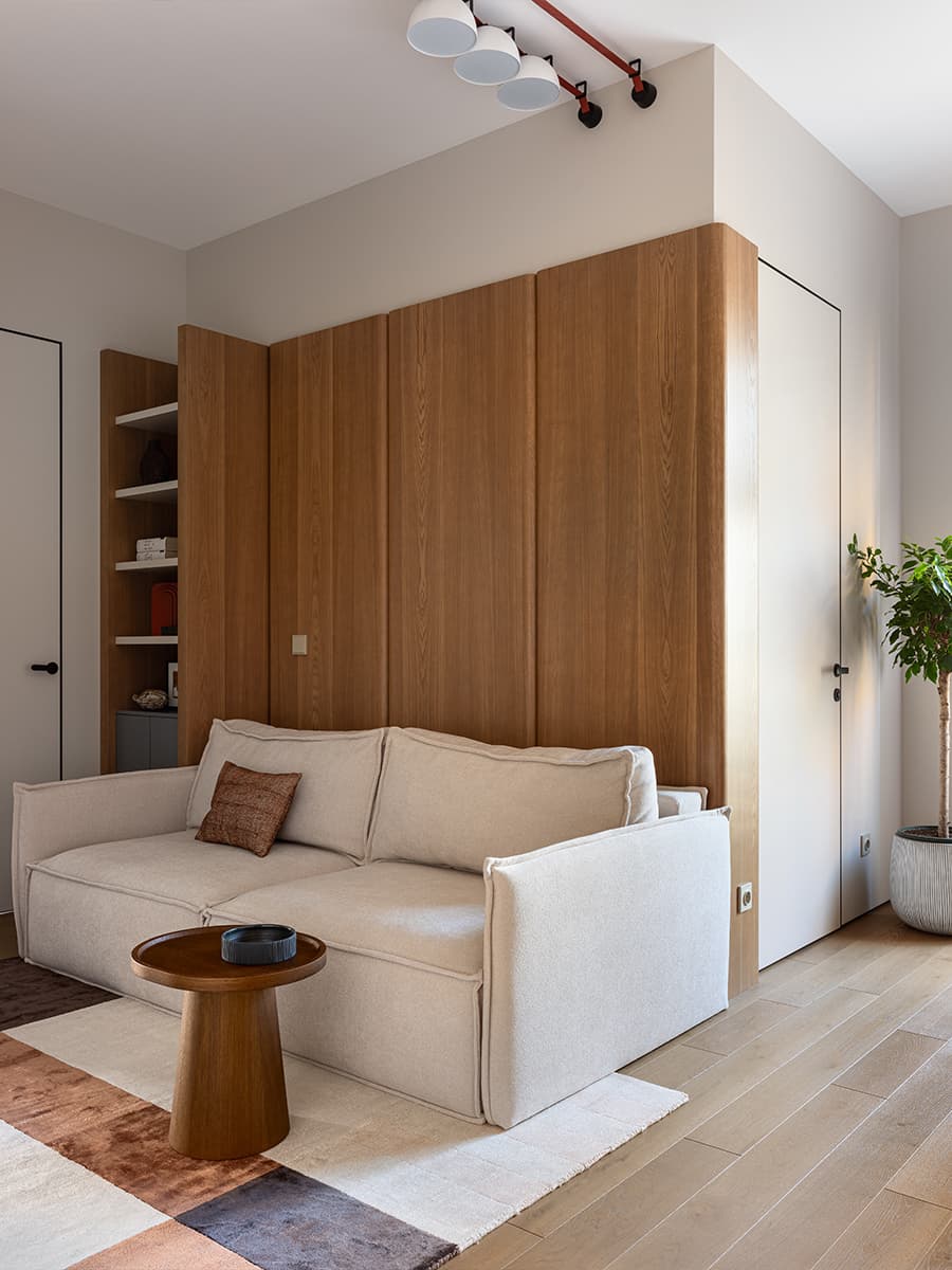 Нарядные оконные откосы в интерьере семейной квартиры — проект Ксении Степаненко