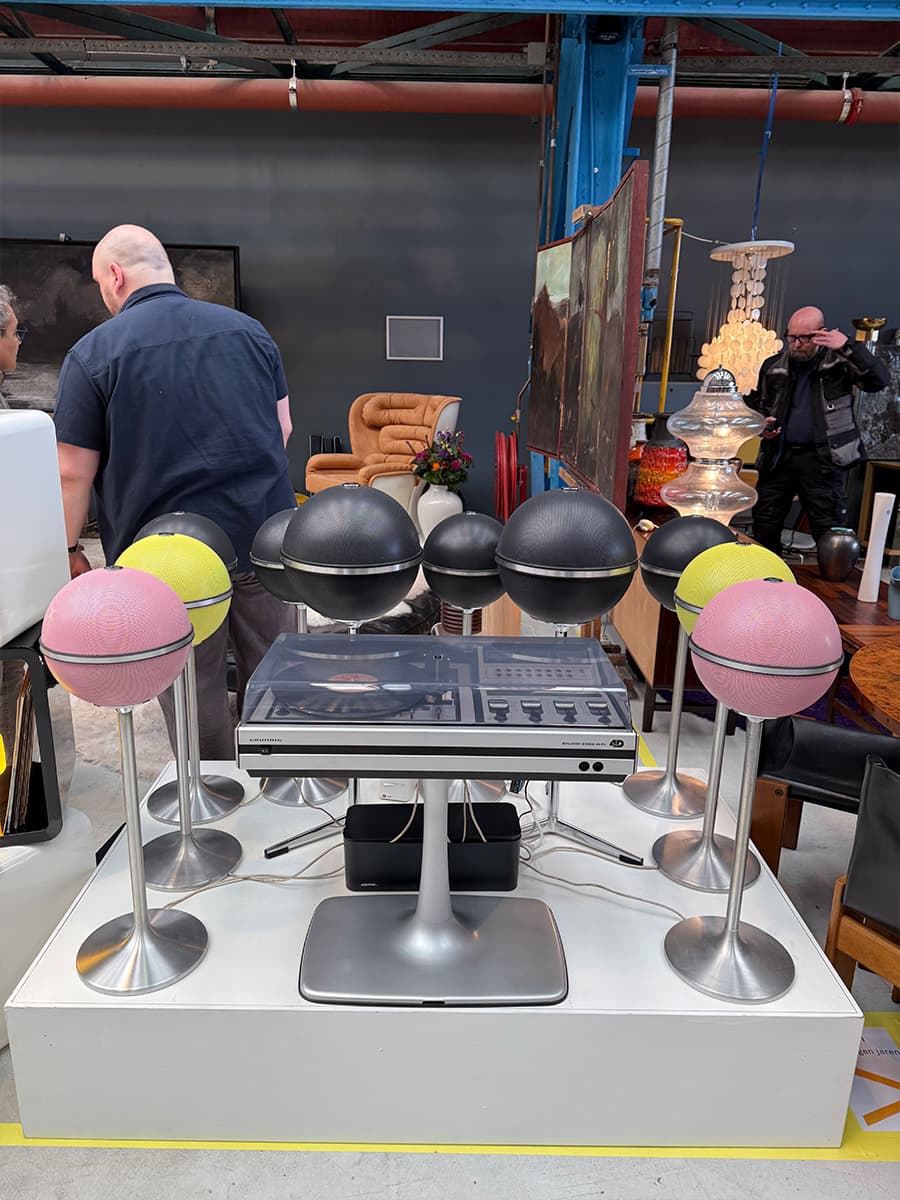 Между Eames и охотой за редкостью: репортаж с Design Icons Amsterdam