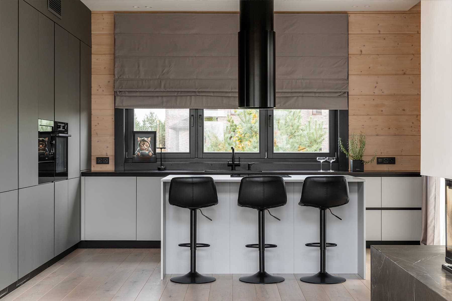 Теплота клееного бруса в интерьере загородного дома — проект Екатерины Беляковой