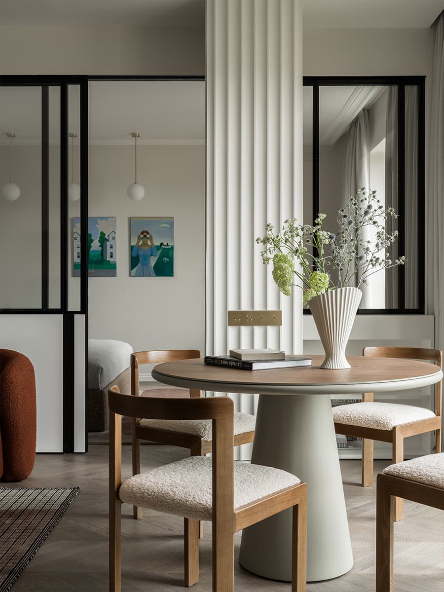 Графичные детали в интерьере небольшой квартиры — проект Tatiana Arkhipova Interior Design Studio