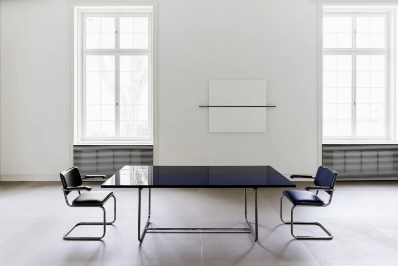 Жиль Сандер продолжает сотрудничество с Thonet