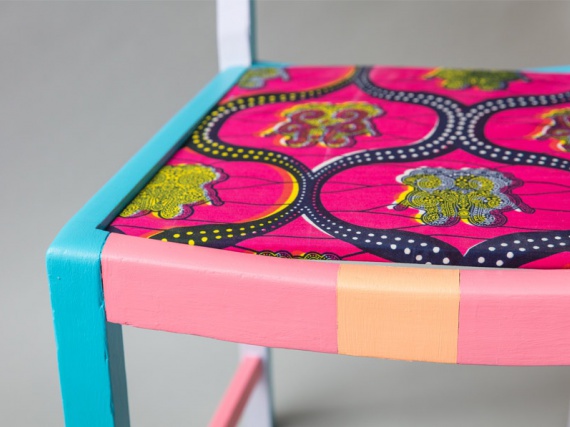 Йинка Илори представил яркую мебель с африканскими узорами